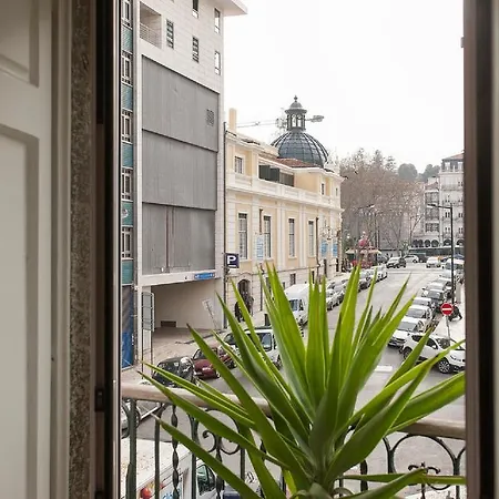 Center Charm Practical And Quiet Apartman *